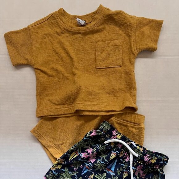 Baby Boy's Old Navy Summer Outfit Bundle - Yellow Top & Floral Shorts - Size 3-6 - Picture 1 of 7